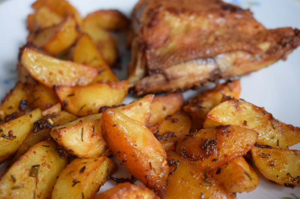 Grilled chicken &amp; roasted potatoes with thyme_7